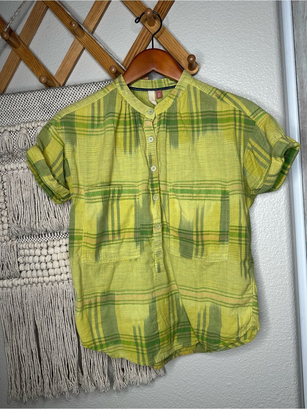 Anthropologie Pilcro Light Green Plaid Short-Sleeve Shirt - Casual Button-Up